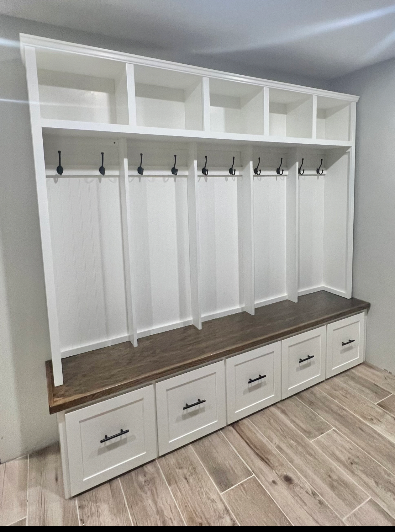 The Charlotte 5 drawer Halltree || Entryway Mudroom Shoe Storage Lockers with Bench and Hooks